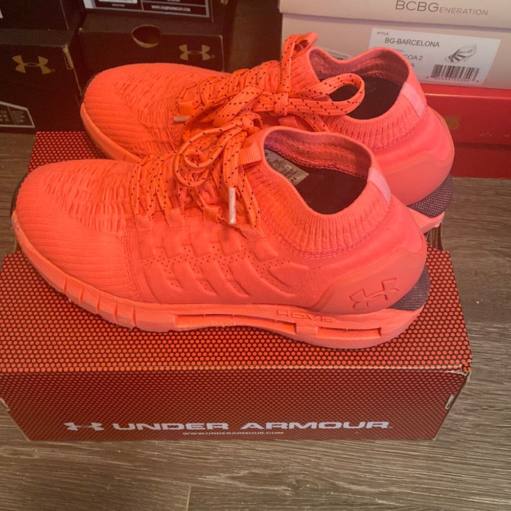 UA W HOVR Phantom CT